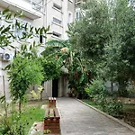 Thimios Sarandë