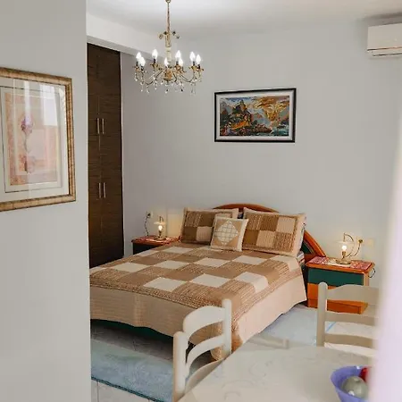 Apartment Thimios